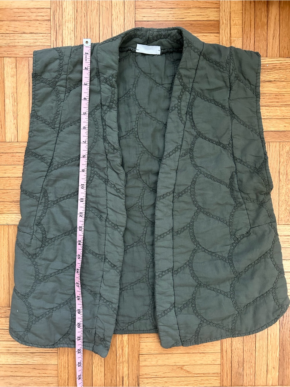 Quilted Olive Green Sleeveless Vest - Picture 6 of 6